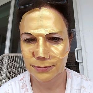 Meet your Posher, Gisella